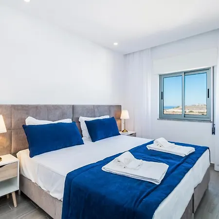 Algarve Golden Properties: Pedras Brancas Da Luz